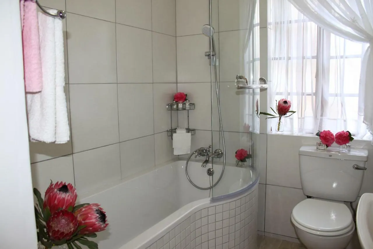 Plotsklaps Self Catering Cottage Tokai 0*,  South Africa
