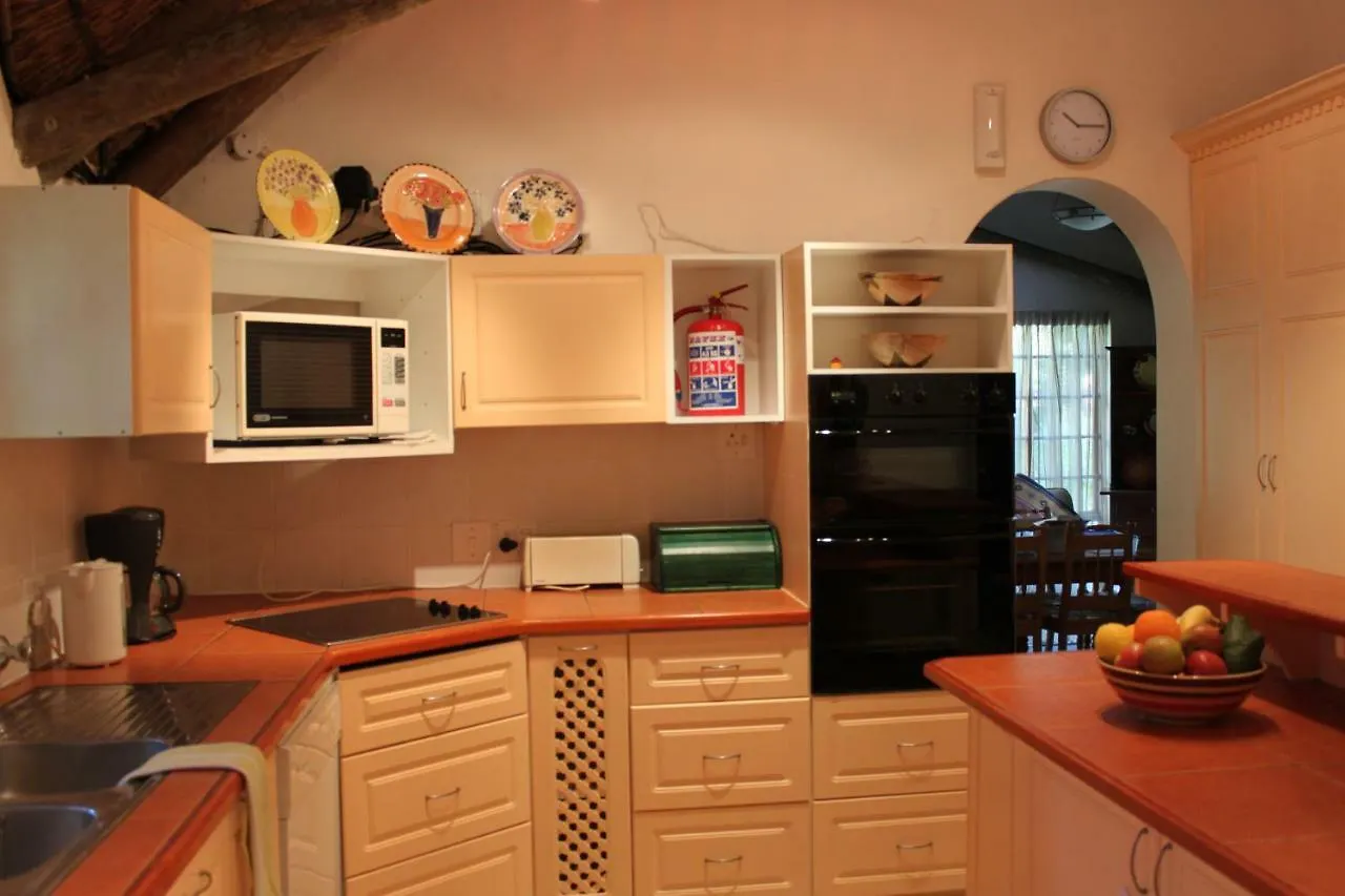 Plotsklaps Self Catering Cottage Tokai